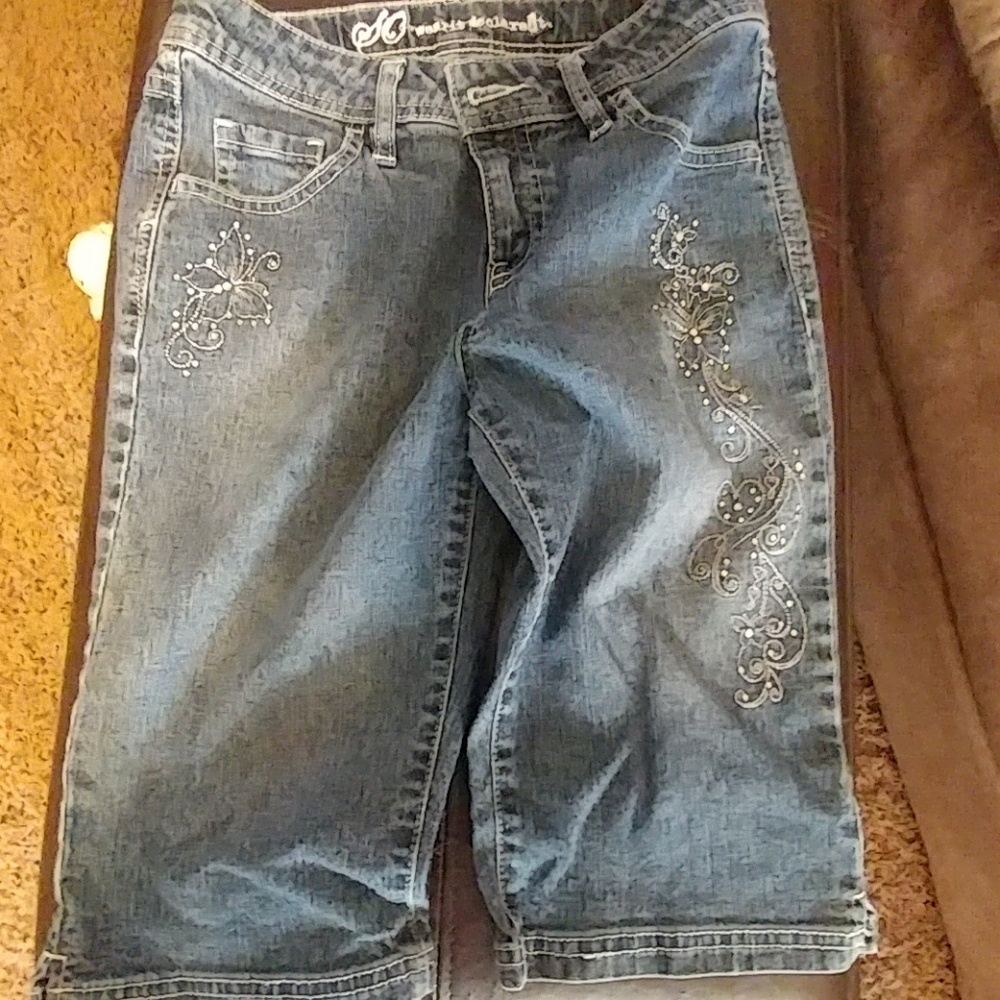 Butterfly Sparkle Capri Jeans